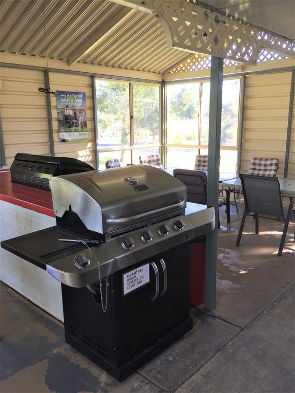 Junee Tourist Park Esterno foto