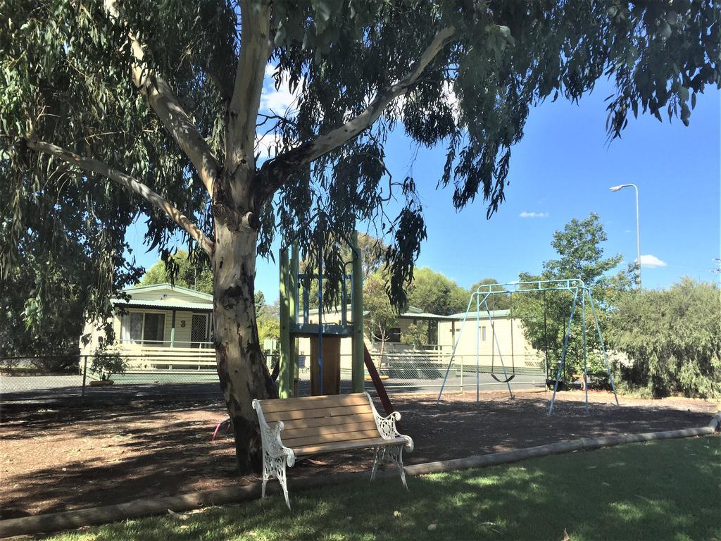Junee Tourist Park Esterno foto